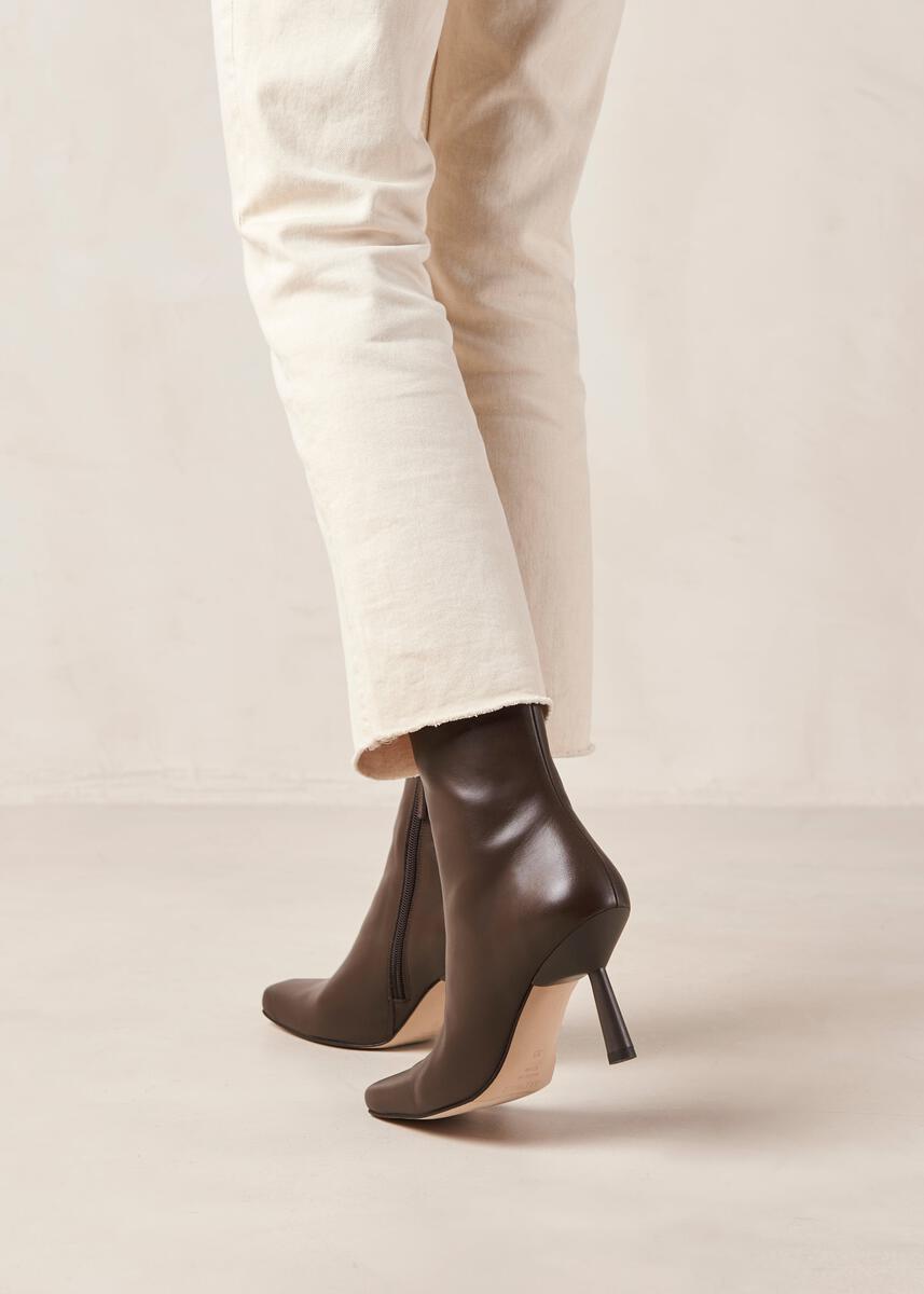 Frappe Coffee Brown Leather Ankle Boots