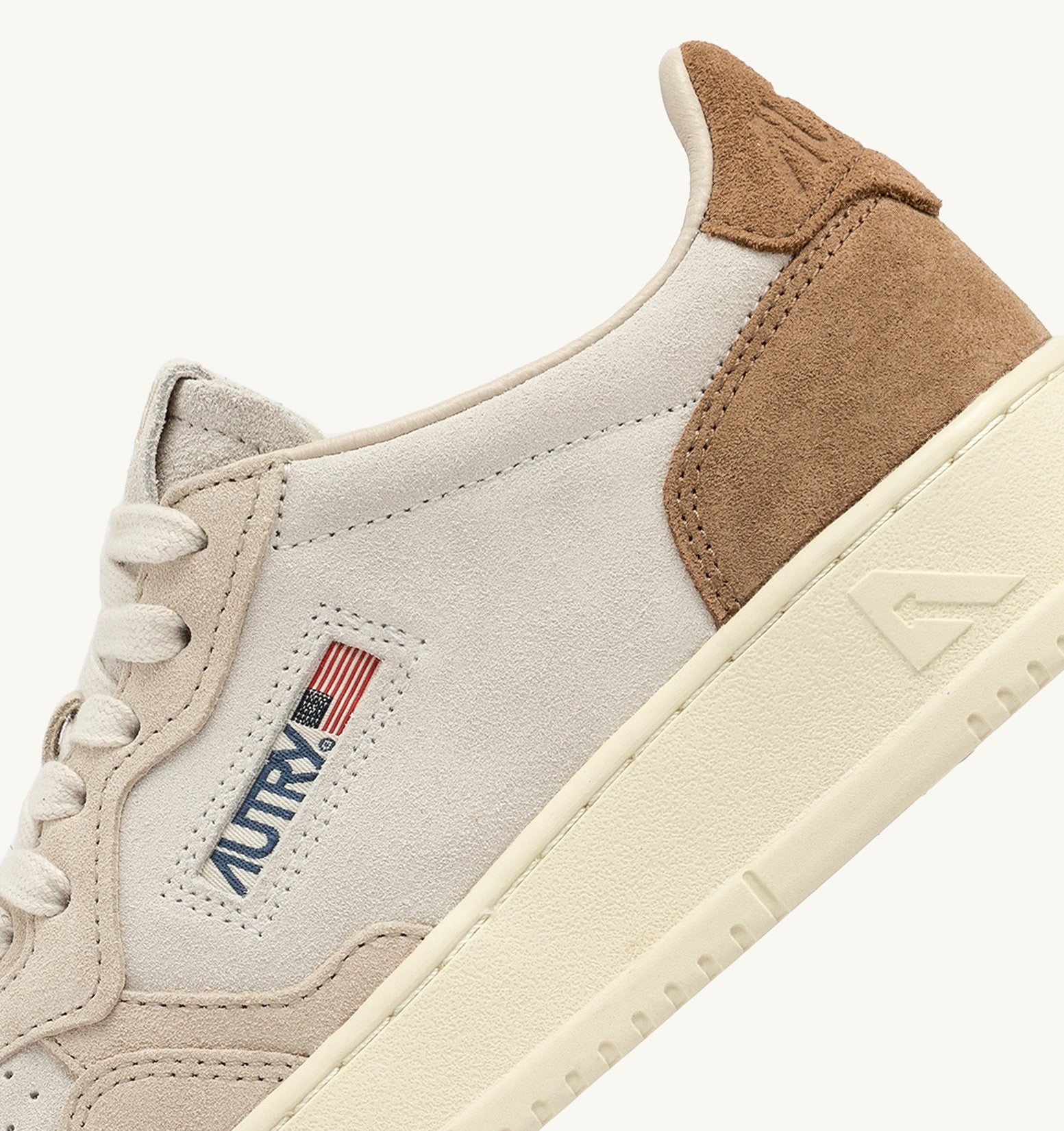 MEDALIST LOW TRICOLOR SNEAKERS IN SAND AND CIGAR SUEDE