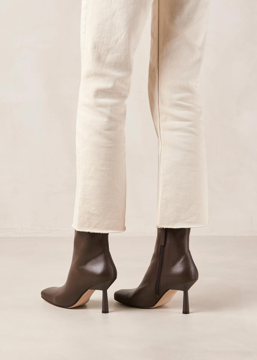 Frappe Coffee Brown Leather Ankle Boots