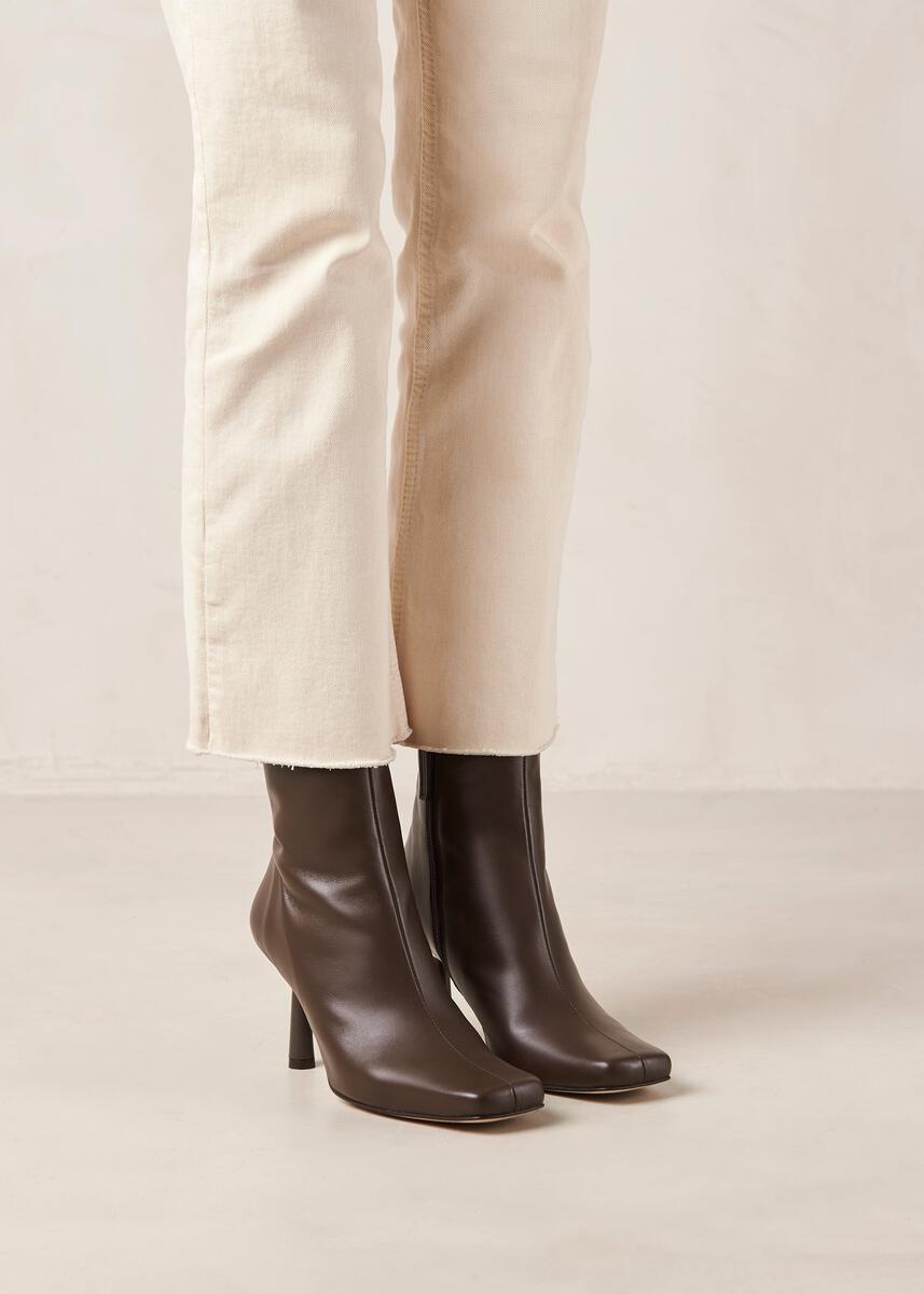 Frappe Coffee Brown Leather Ankle Boots