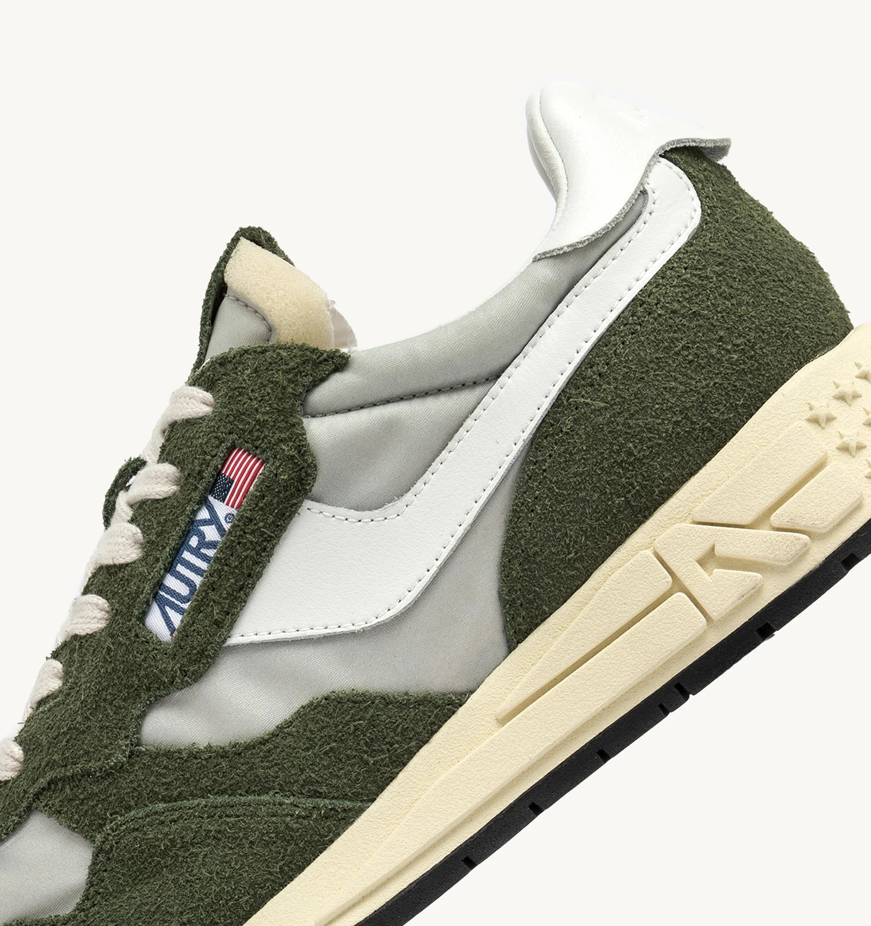 Reelwind Low Sneakers in Green and White Nylon and Suede