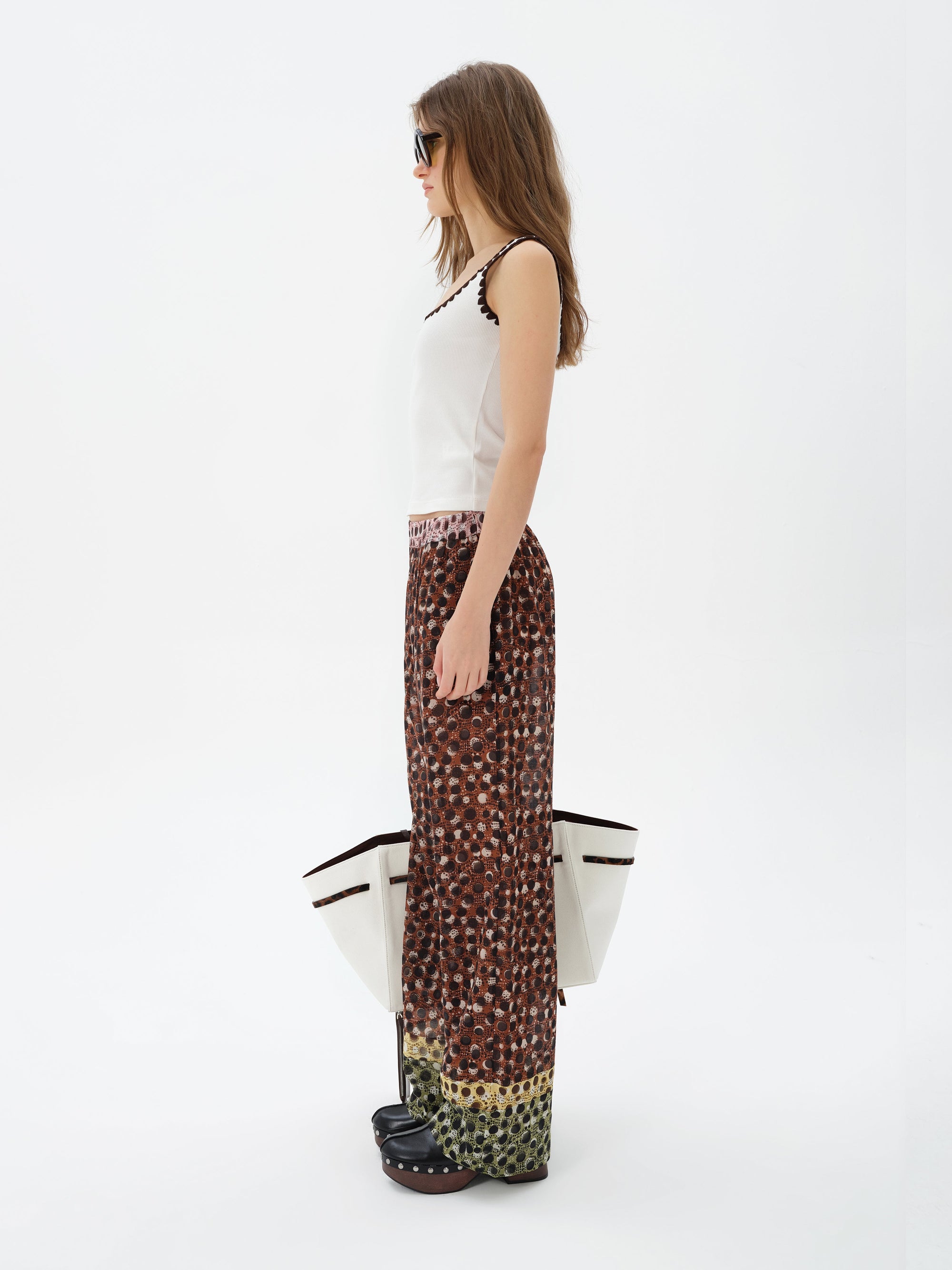 IMENA  Contrast stitch detailed tank top