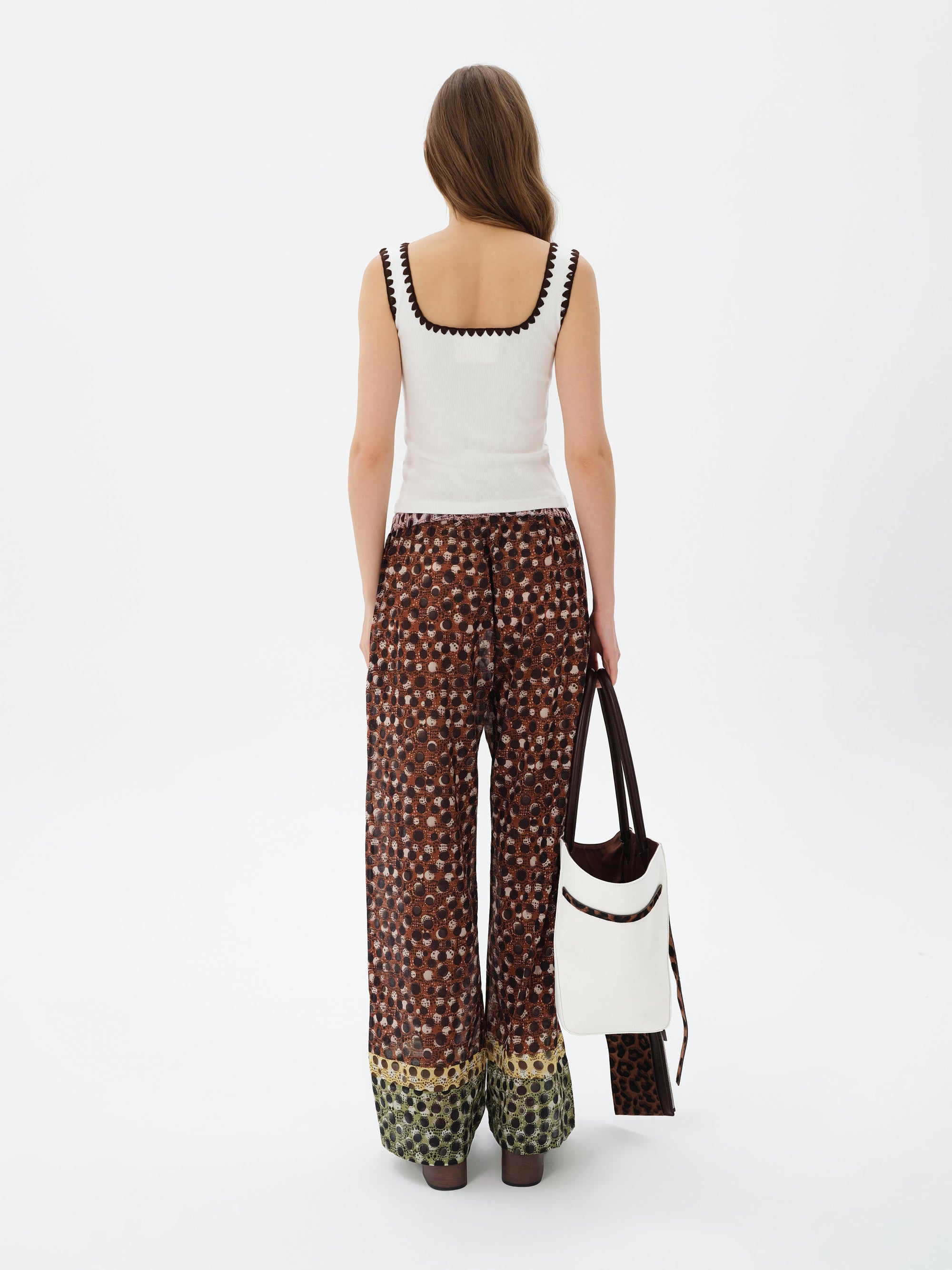 IMENA  Contrast stitch detailed tank top
