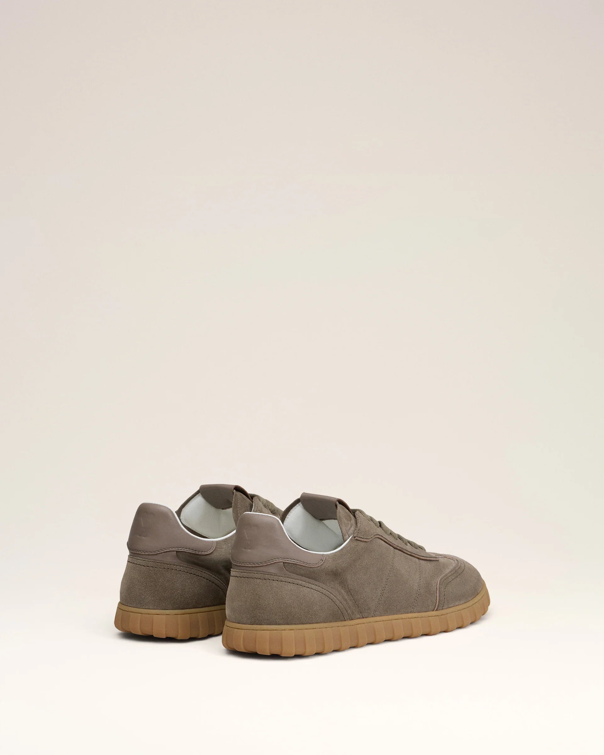 Low Top Step Sneakers