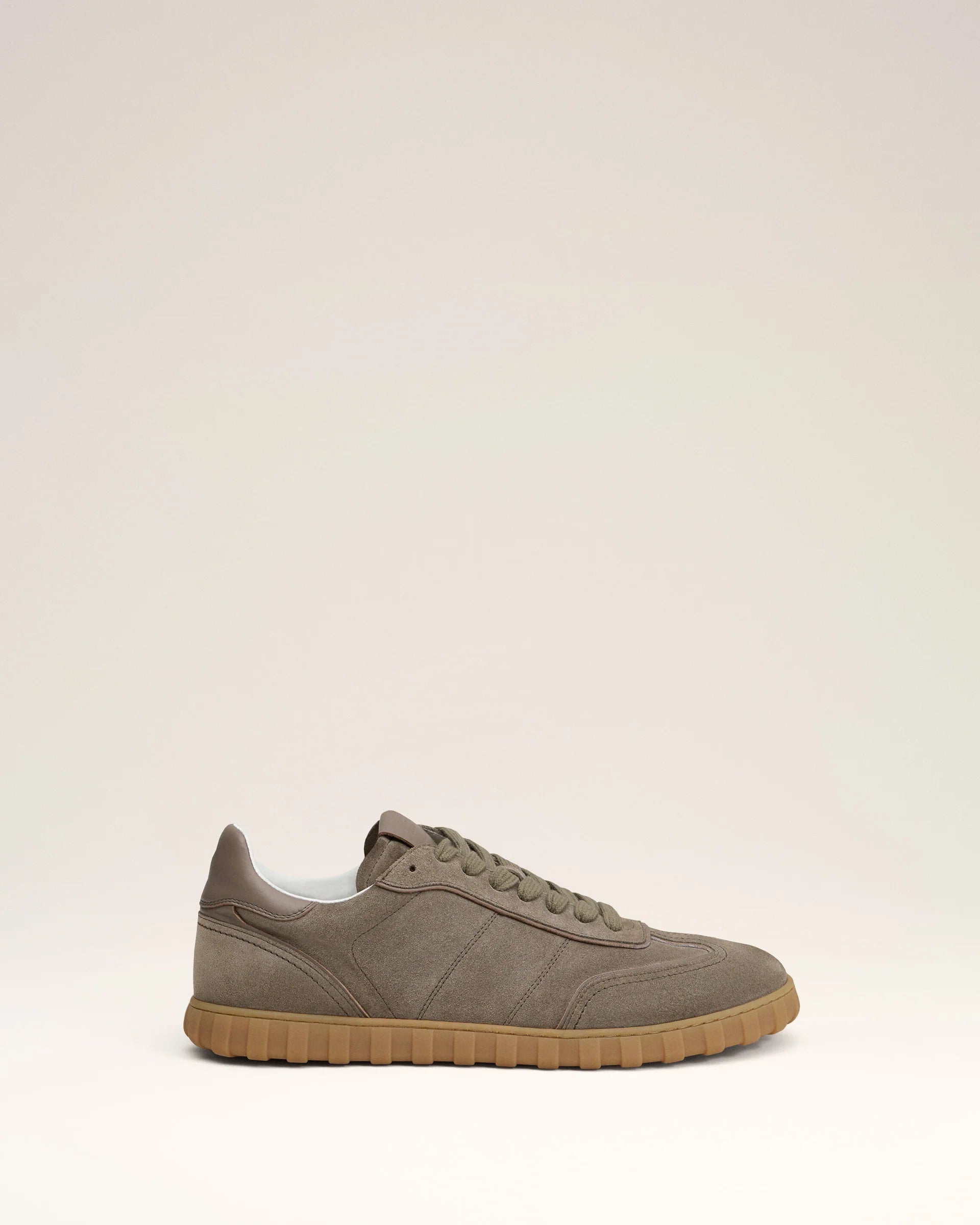 Low Top Step Sneakers