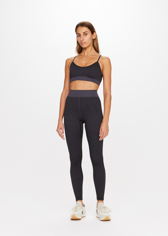 Ribbed Seamless 25in Midi Pant