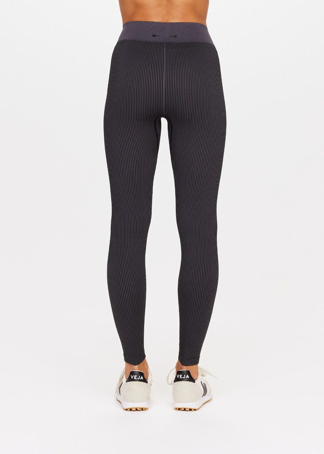 Ribbed Seamless 25in Midi Pant