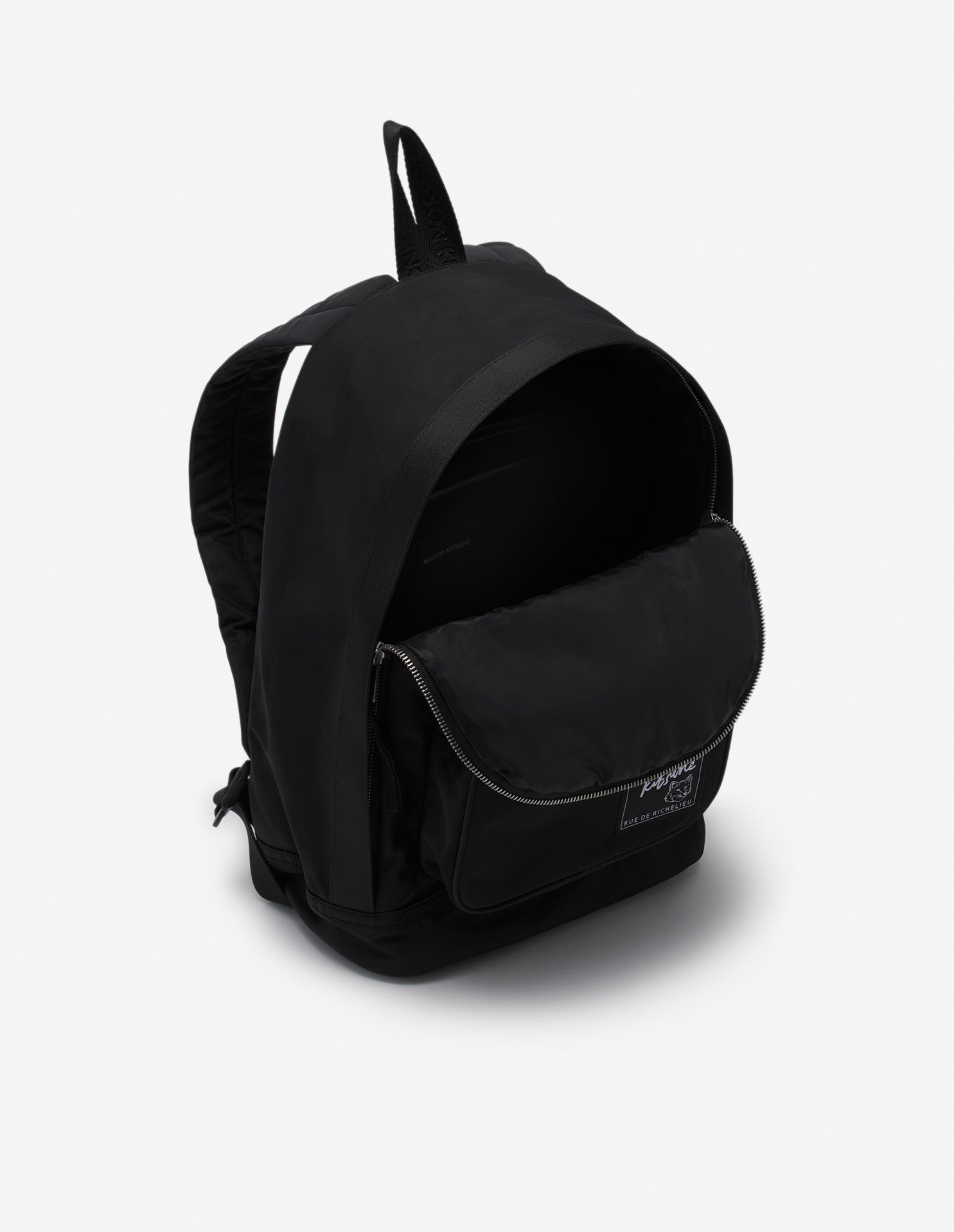 THE TRAVELLER BACKPACK