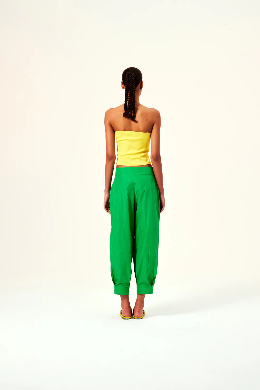 HANA - Barrel low-rise tapered pants