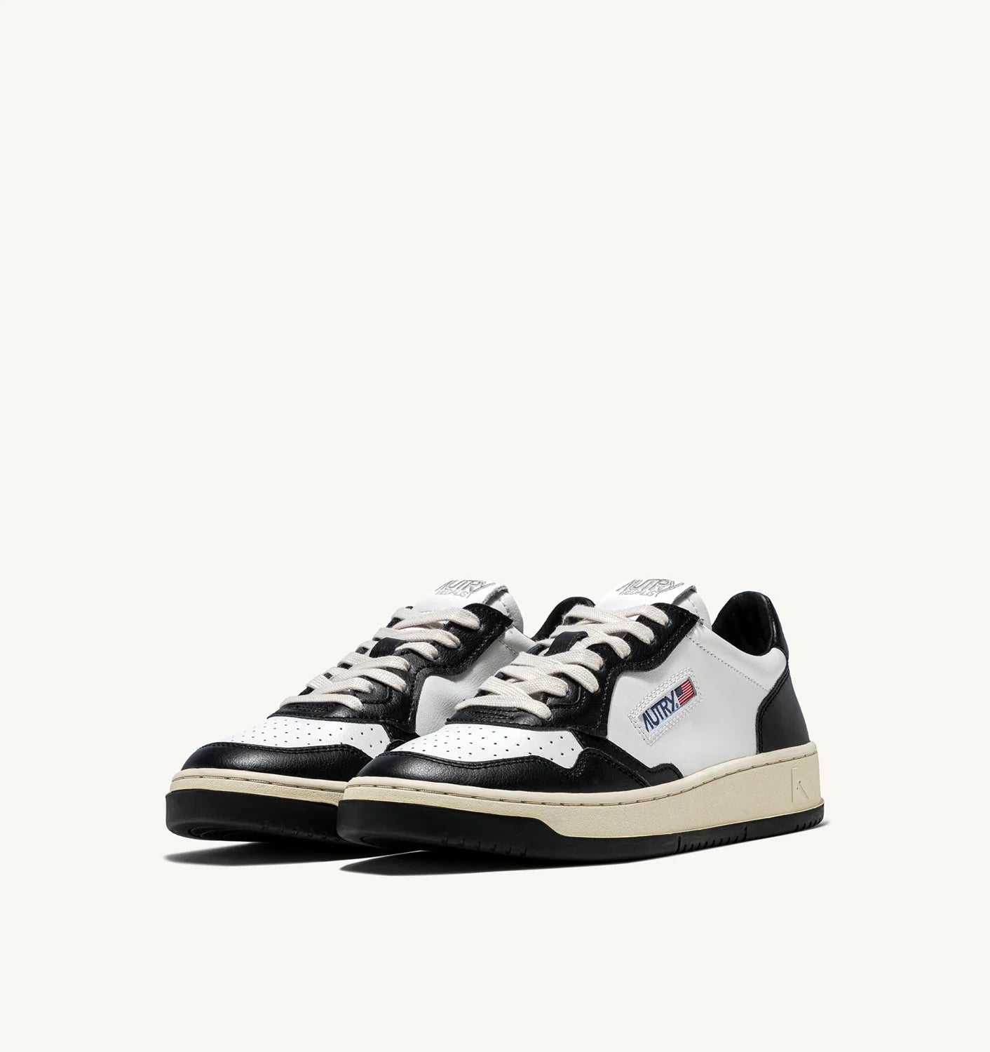 Two-Tone Medalist Low Sneakers In Leather Color White And Black