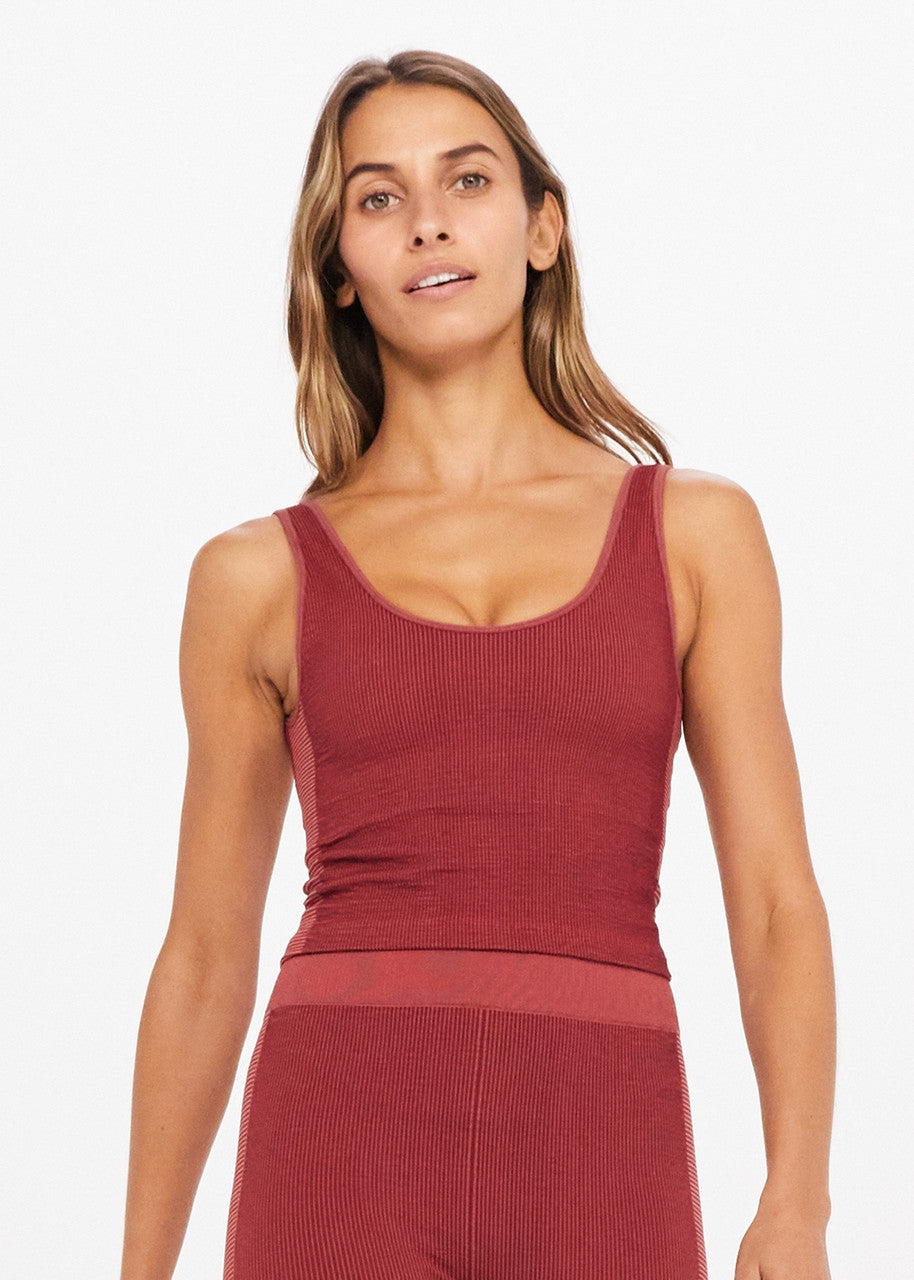 Ribbed Seamless Tess Crop
